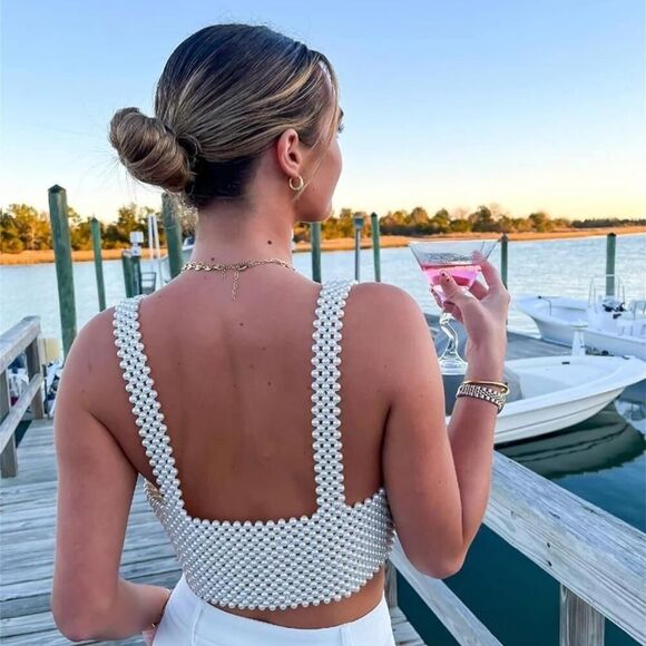 Red Berry Fashion white pearl cropped tank top NWT S - Picture 2 of 9